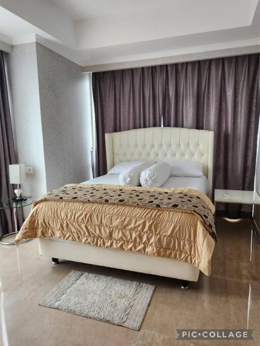 Menteng Park - Tower Diamond, 2 Bed Rooms, Private Lift Apartment Jakarta